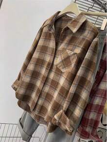 قميص نسائي بأزرار أمامية وجيب مخطط بنسيج مخمل، للارتداء اليومي العادي