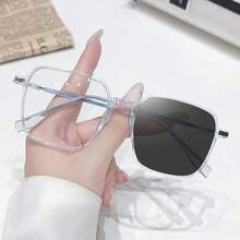 1PC Natural-Looking Large-Frame Photochromic Women's Fashion Glasses, Suitable For Wearing During Travel And Vacation, Outdoor Activities, And Sun Protection.(Have Nose Pads.)