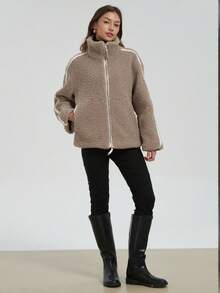 Neue Herbst/Winter Damen Oversized Teddy Mantel - Lässiger Schnitt fällt groß aus, empfehlen Sie eine Nummer kleiner für besseren Sitz, Retro Streetstyle Plüsch Oberbekleidung mit Stehkragen und Seitenstreifen - Kaffeebraun - Übersicht 10