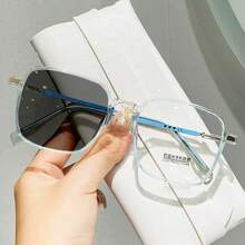 1PC Natural-Looking Large-Frame Photochromic Women's Fashion Glasses, Suitable For Wearing During Travel And Vacation, Outdoor Activities, And Sun Protection.(Have Nose Pads.)