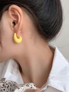 1 对欧美时尚 CCB 塑料水滴光滑锤纹耳钉，适合女性的礼物，日常佩戴 - 黃色 - 查看 2