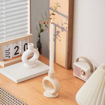 1个11厘米北欧极简陶瓷烛台，适用于卧室/客厅桌面蜡烛装饰、烛光晚餐道具、婚礼装饰/礼物、生日礼物、派对庆典、摄影道具、女士礼物