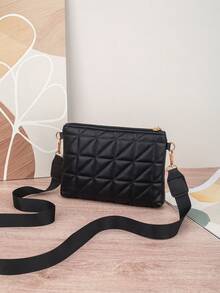 New Fashion Wave Embossed Chain Crossbody Bag, Shoulder Bag, Clutch, Envelope Bag - Black - View 3