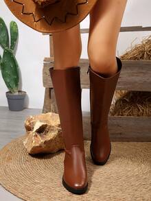 Botas altas planas para mujer, botas altas elásticas con corte en V, botas de punta cuadrada de ajuste ceñido, botas largas de cuero suave, nuevos modelos de otoño/invierno