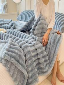 1pc Super Soft Plush Throw Blanket, Shaggy Faux Fur Decorative Blanket For Bedroom, Cozy Flannel Fleece Blanket For Christmas, Valentine's Day, Halloween, Nap, Office, Gift