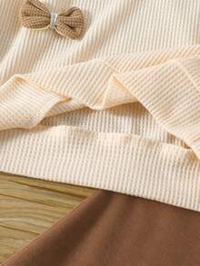 2 件女童休闲蝴蝶结柔软舒适华夫格针织长袖上衣和喇叭裤套装，适合户外穿着，秋冬