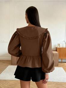 休闲纯色长袖衬衫，彼得潘领和前领带设计，适合女士，非常适合俱乐部和街头服饰美学 - 摩卡棕 - 查看 2