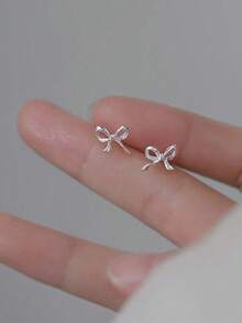 1 Pair Fashionable Minimalist Bow Stud Earrings