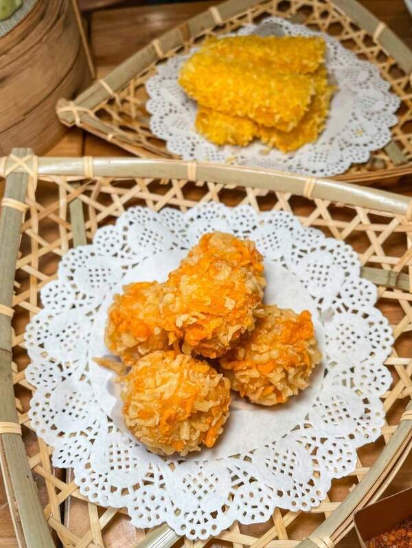 500pcs Floral Absorbent Oil Blotting Paper, For Kitchen, Restaurant, BBQ, Baking, Cake, Lace Paper, Pizza Pad, Fried Food Plate, Air Fryer Liner, Kitchen Essential 100/200/300/500pcs