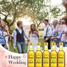40/5个迷你婚礼葡萄酒瓶，饮料分配瓶，透明塑料空瓶，配有金色、银色和黑色螺旋盖，附赠“我们结婚了，喝一杯！”黑色标签，非常适合用作婚礼回礼、生日派对、婚礼装饰、户外派对用品。 - 透明D - 查看 13