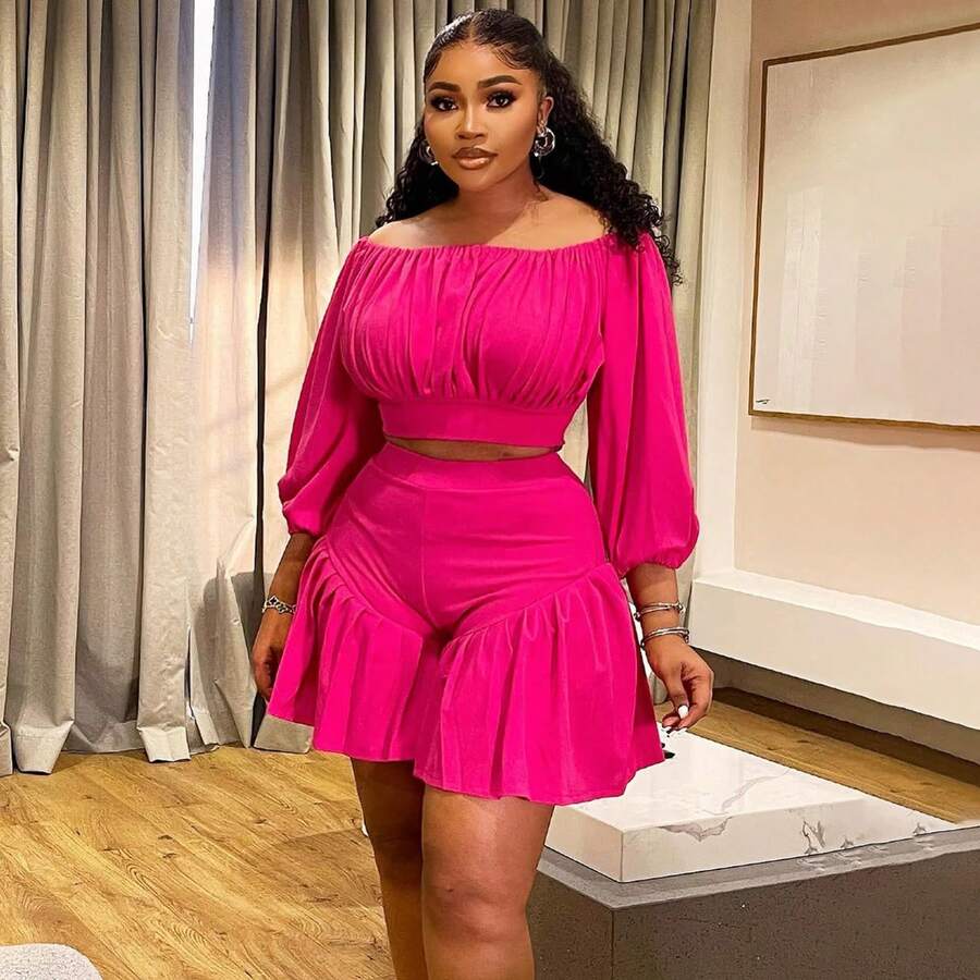 Plus Size Women's Ruffled One-Shoulder Puff Sleeve Top & Shorts 2-Piece Set - Sweetheart Neckline Waist-Defining Casual Outfit Date, Vacation & Party,Plus Size Fall Clothes Women,Plus Size Women Clothes,Seven Colors Are Available Selection.Please Check Size Chart Before Purchasing. - 玫紅色 - 查看 1