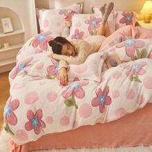 1pc Snowflake Fleece Floral & Cartoon Print Pink Duvet Cover, Warm & Reversible For Bedroom Bedding, Suitable For Spring, Autumn & Winter