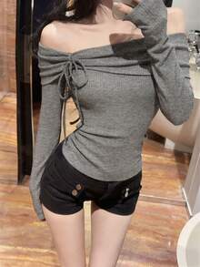 Sexy Off Shoulder Knit Sweater, Grey Women's Slouchy Fit Cropped Pullover, Slim Fit Long Sleeve Top, Suitable For Dates, Outings, Commuting, Christmas, New Year