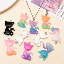 10 buc pandantive cu rășină mixtă aleatorie, în două tonuri, cu gradient de pisici, pentru brățări, coliere și cercei DIY - Consumabile pentru realizarea de bijuterii fine, cu formă drăguță de pisică, pentru decorare artizanală lucrată manual