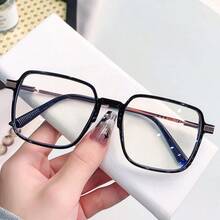 1PC Natural-Looking Large-Frame Photochromic Women's Fashion Glasses, Suitable For Wearing During Travel And Vacation, Outdoor Activities, And Sun Protection.(Have Nose Pads.)