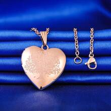 Colares com pingentes femininos