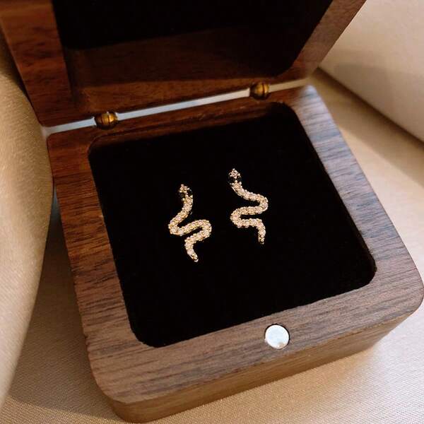 1 Par de Brincos de Pressão Luxuosos de Mini Cobra com Zircônia Cúbica Torcida