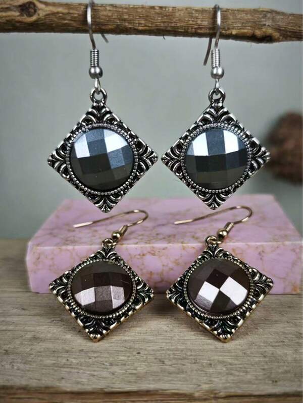 Women's Retro Dark-Colored Earrings, Classic & Fashionable, Suitable For Daily Wear, Various Gatherings, And Competitive Activities