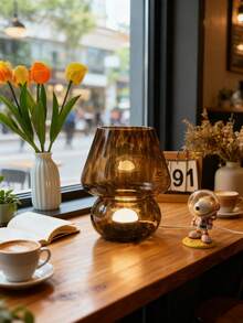 1 pieza Lámpara de mesa con diseño de hongo lindo, patrones a rayas y de lunares, alimentada por USB, ajuste de luz de tres colorBodyerpo de lámpara de vidrio, adecuada para dormitorio, sala de estar, oficina, estudio, lámpara de decoración de habitación, luz nocturna LED, lámpara, decoración de dormitorio, decoraciones navideñas