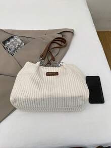 轻便、商务休闲、时尚大容量简约毛绒单肩手提包，适合上学、旅行、购物、约会，是送给年轻女孩、女大学生、职场新人和OL的理想礼物。 - 白色 - 查看 10