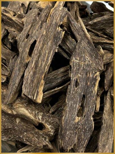 5g, Bois d'agar naturel, parfum d'aromathérapie, riche en huile, parfum long-lasting et puissant, encens d'intérieur, purifie l'air, convient pour assainisseur d'air, aromathérapie, aromathérapie à domicile, yoga, méditation, étude, chambre à coucher, etc.