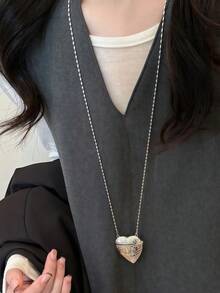 1pc Minimalist Fashion Long Heart-Shaped Pendant Necklace, Suitable For Sweater Chain