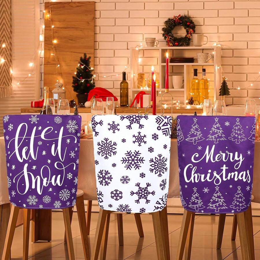 4 Stücke/6 Stücke Weihnachts-Stuhlrückenbezüge in Lila und Weiß, aus Polyester gefertigt, abnehmbar und leicht zu reinigen, dekoriert mit Weihnachtsbäumen, Schneeflocken, Rentieren und "Fröhliche Weihnachten" Mustern. Geeignet als Schutzbezüge für Feiertags-Esszimmerstühle, perfekt für Küchen, Esszimmer und festliche Partydekorationen Zuhause. - Violett - Übersicht 1