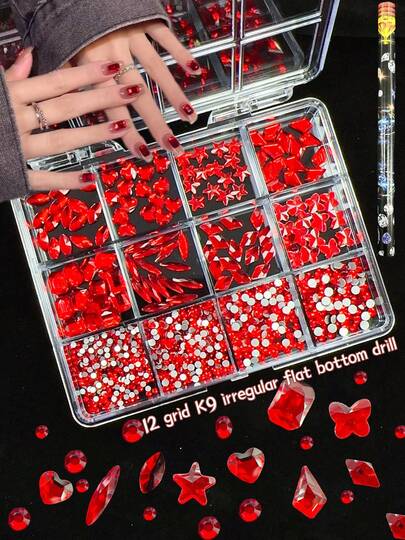 KIRAME KIRAME Juego de decoración de uñas con 12 rejillas de fondo plano rojo con 15 piezas de cada uno, kit de decoración de uñas con piedras de estrás y un bolígrafo de punteado, DIY Nail Charms Nail Gems, Salón de uñas, Suministros para uñas, Navidad, Año Nuevo, Regalo de fiesta