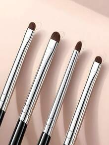 4支精准眼影眼线细节刷，用于晕染妆容，包括粉底刷、遮瑕刷、腮红刷、轮廓刷、修容刷、散粉刷等。 - 黑銀色 - 查看 2