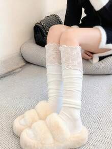 1 双女式白色蕾丝拼接过膝袜，可外穿，复古美拉德风格长筒袜