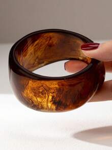 1 Pc America European Resin Cuff Bangle , Women Fashionable Fall Season Tortoise Color Acrylic Bracelets Set , Stacked Arm Bands , Minimalist Design Jewelry Suitable For Daily Wear