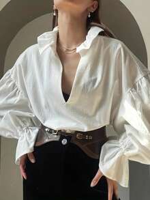 Blusa feminina elegante com mangas franzidas, blusa de escritório com gola vintage de cor sólida e botões frontais plissados/recortados de cor sólida - Branco - Ver 6