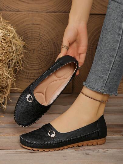 Bekväma och mångsidiga loafers med mjuk sula för kvinnor, vid passform, lätta och andningsbara, oumbärliga för hemmabruk, molnbroderi, strassspännedekor, eleganta och slitstarka, matchar alla outfits, slitstark gummisula, lättskött, låg klack, elastiska sidor