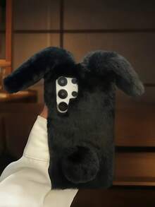 1 Ốp lưng điện thoại hình thỏ bông màu đen, tương thích với Samsung S25/S25 Plus/S25 Ultra, S24/S24 Plus/S24 Ultra, S23/S23 Plus/S23 Ultra, S22/S22 Plus/S22 Ultra, Apple 17 Pro Max/17 Pro/17, P30, Honor X9b/X9C/X9A, P30 Pro, Redmi 14C 4G, Infinix Hot 50i 4G, Realme C71, OnePlus Ace 2V, Ốp lưng bảo vệ hình thỏ bông mùa thu/đông cho cặp đôi - màu đen - Xem 3