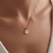 1 Piece Exquisite Gold Christian Necklace - Simple Cross Pendant With Chain, Suitable For Daily And Special Occasions, Elegant Jewelry - Religious Gift For Women, Birthday, Christmas, Anniversary - Suitable For All Seasons, High-End Design