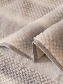 1pc Autumn/Winter Plush Thickened Warm Sofa Cushion Cover, Modern Minimalist Non-Slip Sofa Seat Pad, Dust-Proof And Washable Sofa Slipcover, Light Gray Fresh And Fashionable, Soft And Fade-Resistant, Pet-Friendly Protective Cover, Adjustable For Corner Sofa, Suitable For Bedroom, Office, Living Room Combination Furniture, L-Shaped Sofa And 1/2/3/4-Seat Sofa