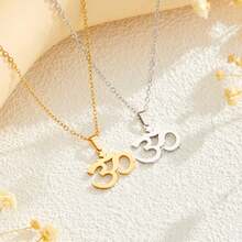 Ladies Stainless Steel Om Yoga Necklace - 18K Gold Plated Large Om Symbol Pendant, Simple And Elegant Design, Smooth Curve And Open Ring Design, Easy To Wear, Spiritual Jewelry Gifts For Yoga Lovers, Birthday Or Holiday Gifts, Exquisite Daily And Special Occasion Necklaces (For Parties, Meditation Or Casual Wear) - Golden Om Mantra Symbol, Versatile And Timeless Accessories - Golden - 查看 5