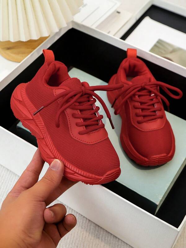 Novos calçados esportivos infantis, tênis de corrida para meninas, calçados casuais, tênis esportivos infantis, tênis de sola macia para atividades ao ar livre, tênis versáteis de sola macia