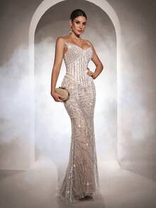 Elisanya Đầm dạ hội Astony One sang trọng, thanh lịch, lấp lánh sequin màu trắng ngọc trai, thiết kế ôm sát gợi cảm cổ chữ V sâu, không dây vai, chất liệu chiffon mềm mại, đuôi váy được trang trí cầu kỳ, dài đến sàn, lý tưởng cho đám cưới, lễ đính hôn, tiệc cocktail, sự kiện thảm đỏ, hẹn hò, tiệc bãi biển, lễ hội âm nhạc, lễ hội hóa trang và các dịp tiệc tùng khác. - trắng - Xem 7