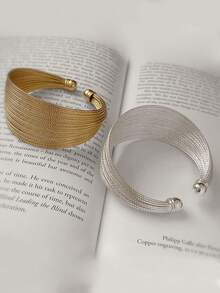 1pc Exaggerated Hollow Openwork Multilayer Textured Bracelet, Luxurious Craftsmanship, Vintage Artistic Style