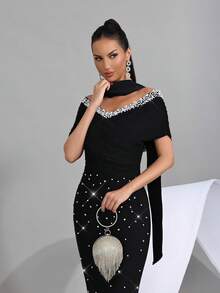 Đầm maxi nữ cao cấp thủ công đính cườm, cổ thuyền, xếp ly, kiểu dáng thanh lịch, mới về, phù hợp cho khách dự đám cưới, kỳ nghỉ, tiệc sinh nhật, các dịp trang trọng, lễ hội, lễ Phục sinh. - màu đen - Xem 8