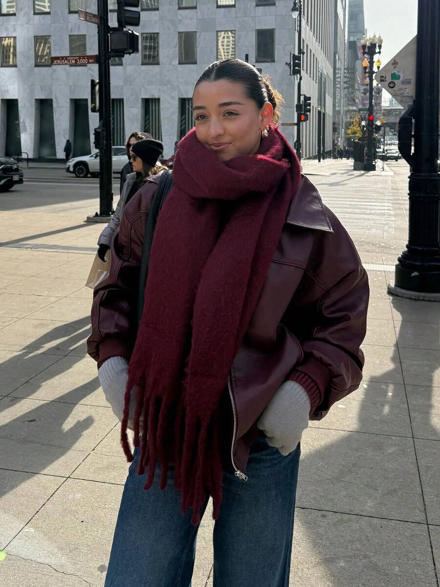 1条加厚纯色蓬松流苏围巾，女士保暖羊毛围巾，时尚防寒情侣披肩，柔软舒适的毯式围巾，适合秋冬季日常穿着搭配连衣裙 - 酒紅色 - 查看 1