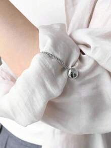 2 kẹp rút ngắn ống quần, thiết kế cài nút ẩn giúp tránh quần bị kéo lê, thiết kế liền mạch, chống thấm nước, nhỏ gọn, chống mài mòn, phù hợp với quần jean và quần thường ngày. - Nhiều màu - Xem 8