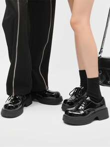 Casual Leather Shoes For Teenagers, New Thick Sole Derby Shoes, Couple's Brogues, British Style Patent Leather Round Toe Shoes, Autumn