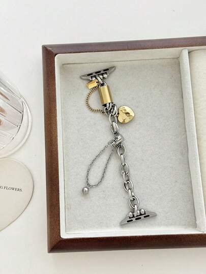 1 件新款时尚女士少女心爱心吊坠金属手表手链兼容 表带系列 11 10 9 8 7 6 5 4 3 2 1 38 毫米 40 毫米 41 毫米 42 毫米 44 毫米 45 毫米 46 毫米 49 毫米 Ultra 1/2/3 SE 腕带可替换表带，是送给女朋友、朋友和家人的最佳礼物，适合情人节、生日和母亲节（仅表带）