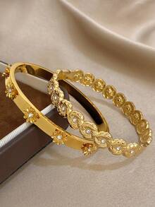 18K Gold Plated Stainless Steel Luxury Elegant Floral Bangle Bracelet Set For Women , Sweet Romantic Jewelry Mom Gift Christmas Thanksgiving Halloween Wedding Rave/Prom/Party/Daily Accessories Gift For Anniversary Valentine's