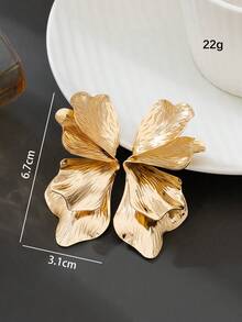 1 对优雅时尚喷漆红色花瓣耳钉，适合女性日常佩戴的礼物