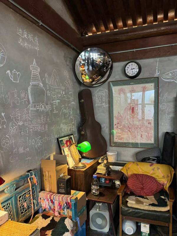 1 Large Simple Minimalist Style Photo Furniture Decor Round Wall Mirror - Full Horizontal Wall Mount Mirror With Plastic Frame, No Electricity Required | Decorative Home Decor For Living Room, Bedroom, Entryway, Bathroom Wall Decor, Selfie Mirror For Trying On Clothes, Room Decor, Dressing Room Decor, Single Room Decor