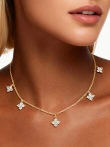 1 chiếc dây chuyền xương đòn bằng thép không gỉ sang trọng thanh lịch bằng vàng 14k dành cho nữ, vòng cổ kim cương zirconia hình hoa bốn lá, chống thấm nước và chống phai màu, thích hợp để đeo hàng ngày, dự tiệc, ngày lễ, làm quà tặng cho bạn bè, gia đình - Vòng cổ mới 3 - Xem 24