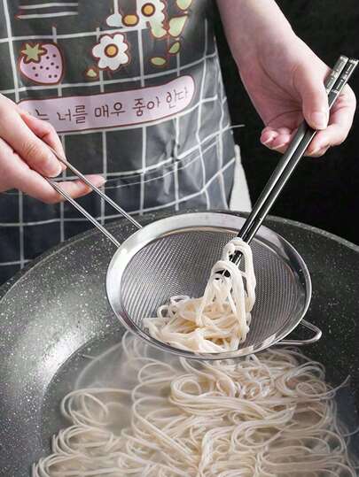 Stainless Steel Colander Ladle Strainer With Different Sizes For Filtering Flour _ Oil At Home Kitchen,Kitchen Strainer Set With Fine Mesh, Essential Kitchen Tools & Kitchen Accessories, A Must-Have Kitchen Tools Gift For Home Chefs, Space-Saving Storage For Kitchen Organizers,Christmas Kitchen Gifts Idea